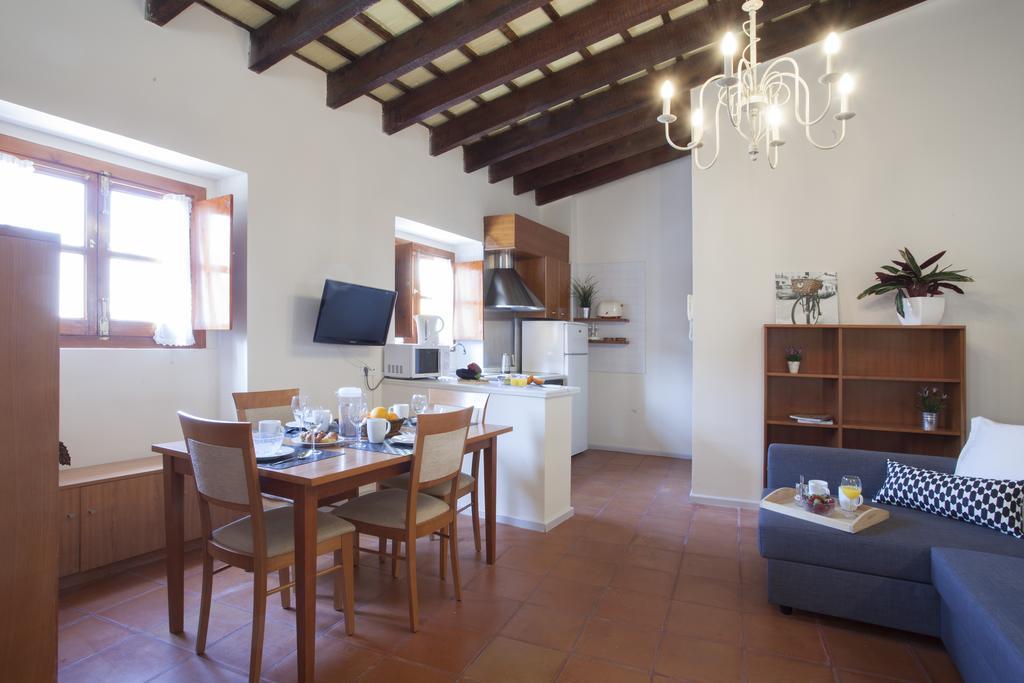 Calabazas Apartments Valencia Room photo